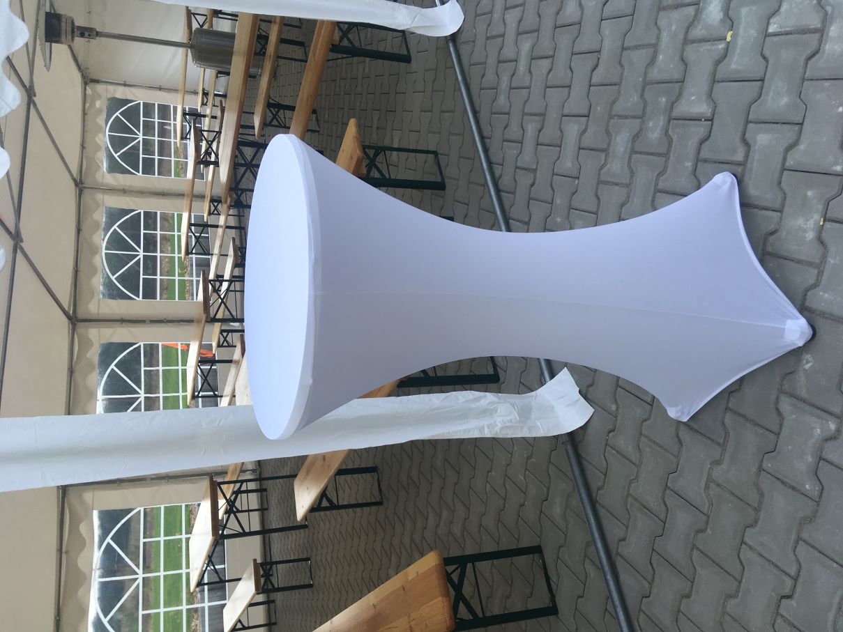 Barový stůl s povlakem